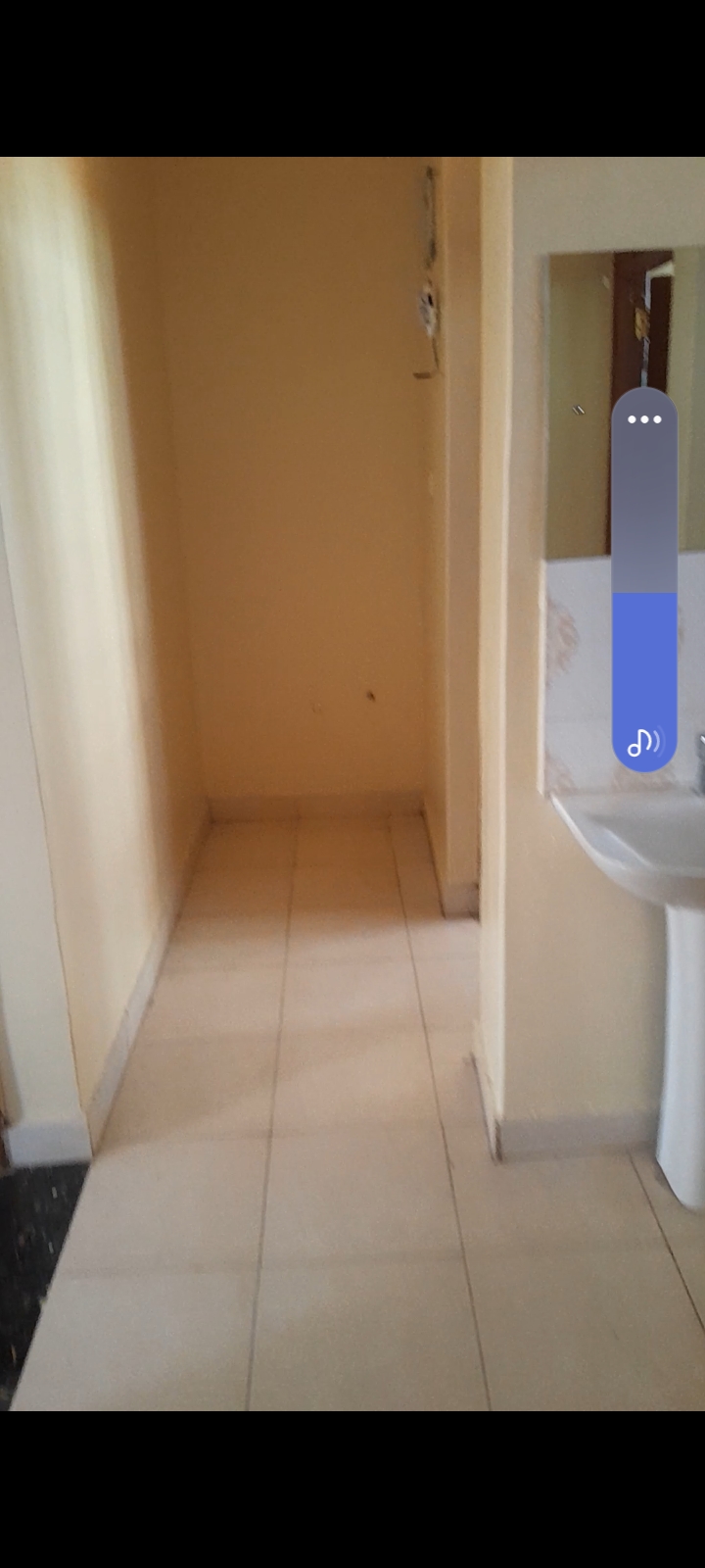 Room Image 4